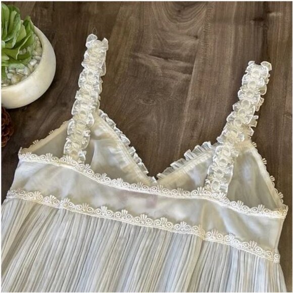 Vintage CUTE 80s-90s White Baby Doll Pleated negligee chemise Lace Frill details - Picture 4 of 15